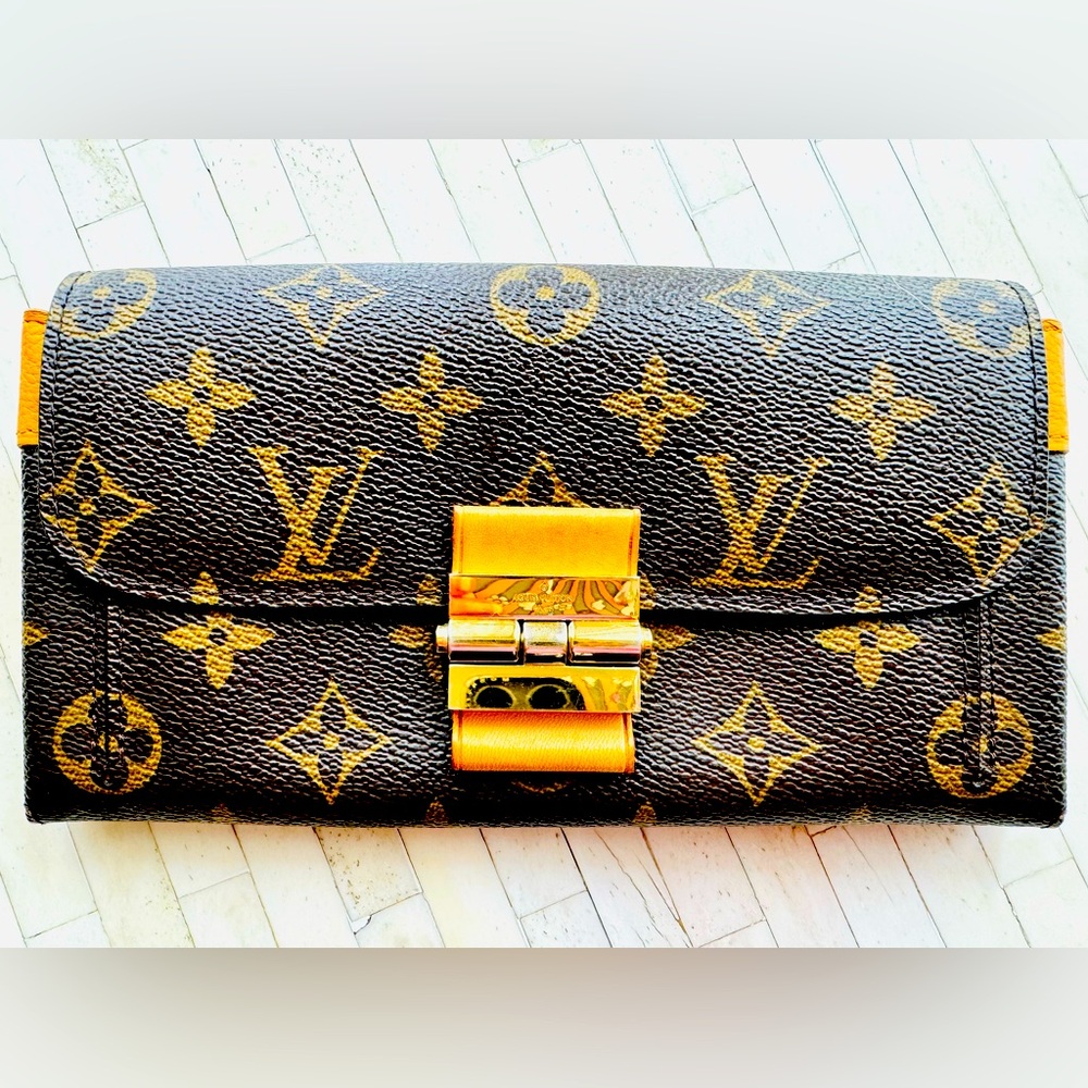 Authentic Louis Vuitton Elysee Wallet Safran in EXCELLENT Barely Used Condition!